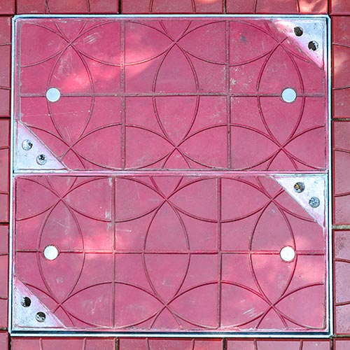 МКС 300 с вставками из цветного декоративного бетона